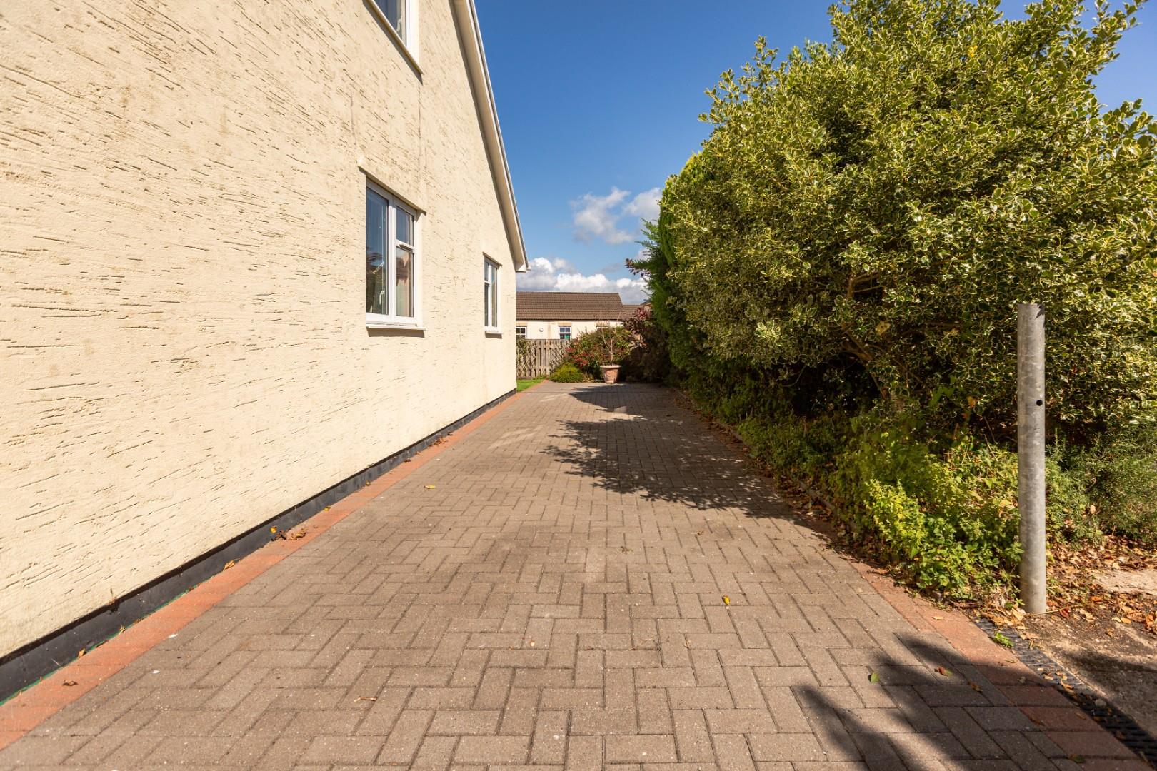 Rossers Field, Mumbles, Swansea, SA3 4JQ